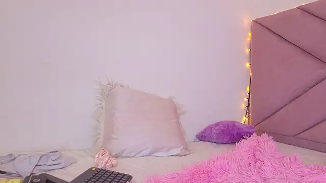 eva_sin18 live sex cam