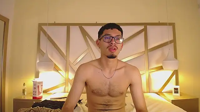 Jaxon_Carter's cam snapshot