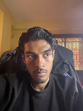 RavenKisses live sex cam