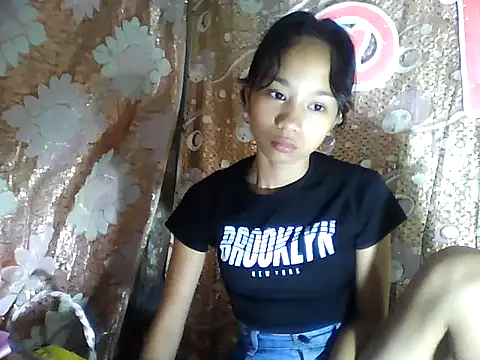 Asianpinay_Skinny1818's cam snapshot