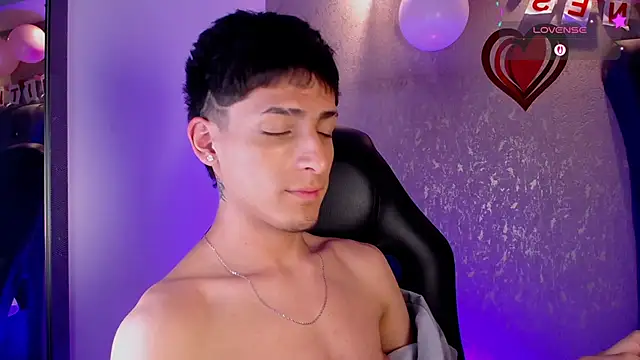 MateoMitchell live sex cam