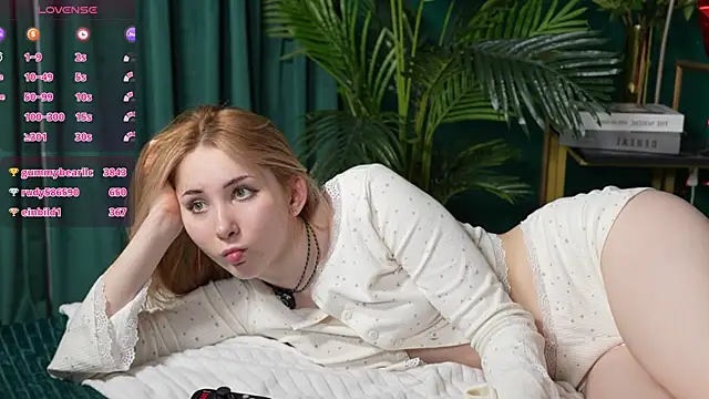 LiraKink live sex cam