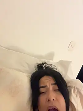 PetitLumiere's cam snapshot