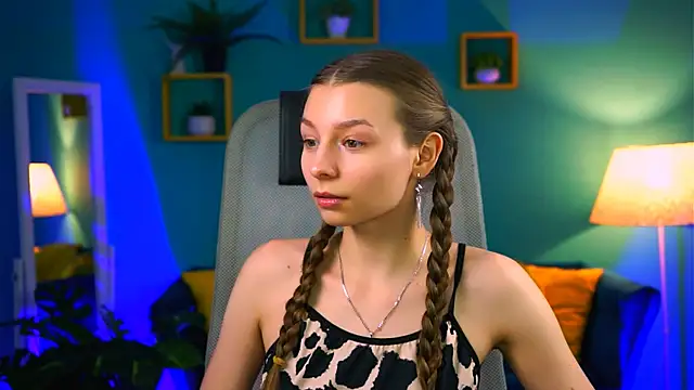 JulieDaniel's cam snapshot