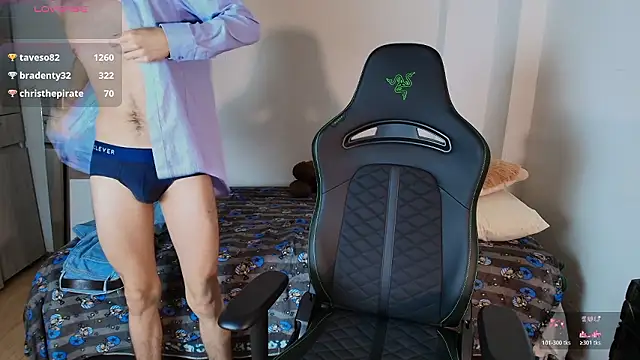 Nude_Boy18's cam snapshot