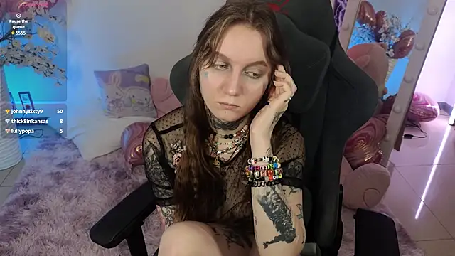 Lappyloo's cam snapshot