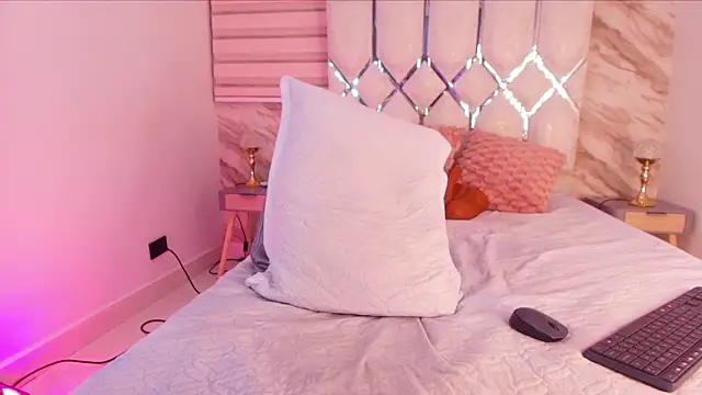 cataleya_ebony_'s cam snapshot