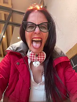 NataKitten live sex cam