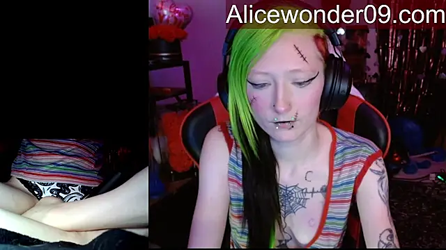 alicewonder09's cam snapshot
