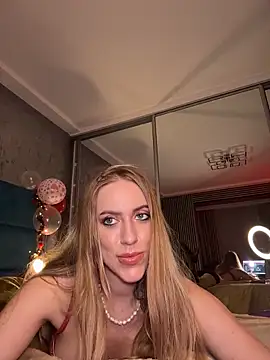 LunaAlya live sex cam