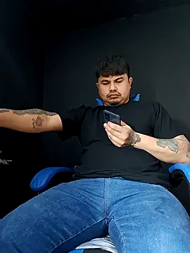 DickMasterfindom live sex cam