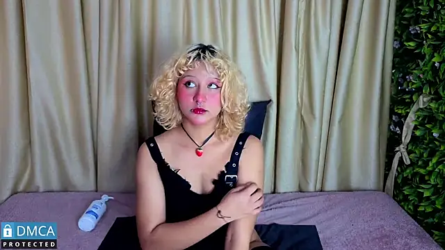 ahsly_Zam's cam snapshot