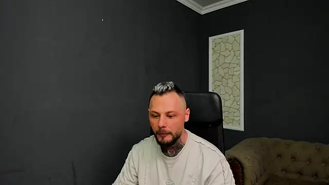 BrianHunts live sex cam