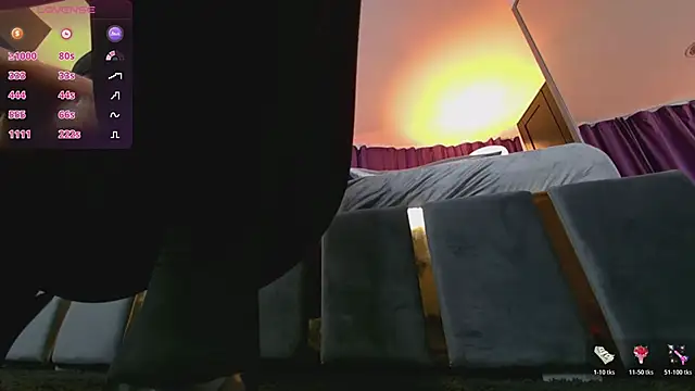 EmpressDesires's cam snapshot