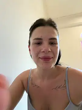 MiraReach live sex cam