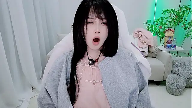 Evangelin-e live sex cam