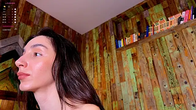 Elizwise's cam snapshot