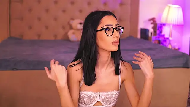 ChloeObril live sex cam