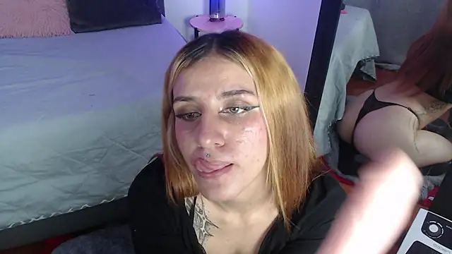 isa_bigassx's cam snapshot