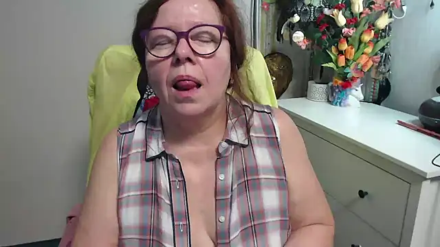 Adelewildx live sex cam