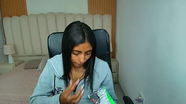 shaneelle's cam snapshot