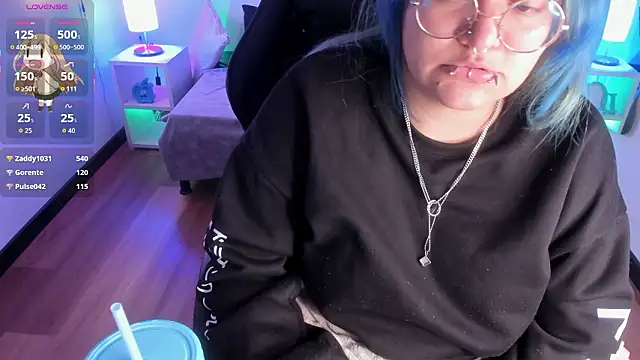 lucky-leah live sex cam