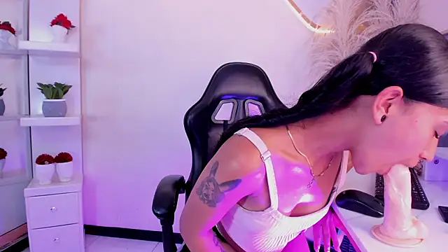 SaraJoness__'s cam snapshot