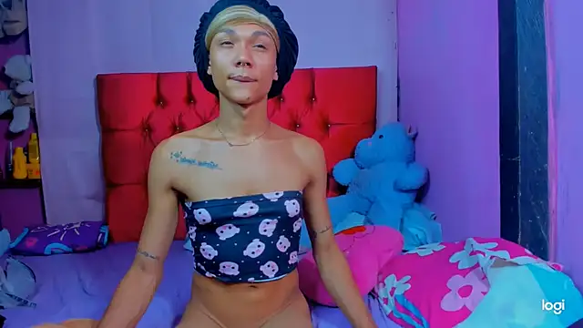 StassieBell live sex cam