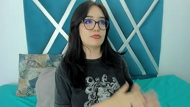 ninameduxx's cam snapshot