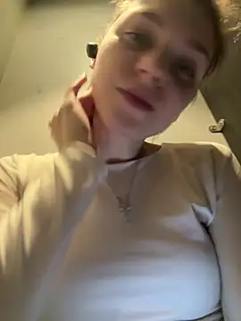 ValenciaShock live sex cam