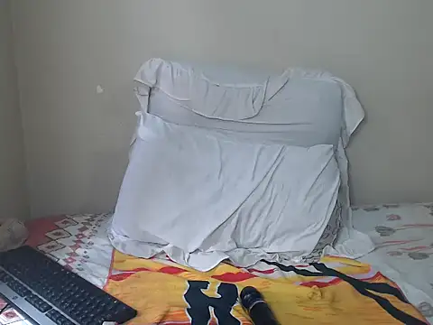 BadGirlMona's cam snapshot