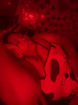 Chocolatebunnyxx96's cam snapshot