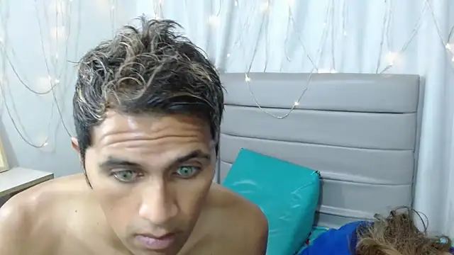 Cecilia_and_Carlos's cam snapshot