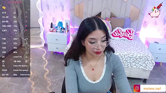 MARIANA_TAY1's cam snapshot