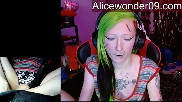 alicewonder09's cam snapshot