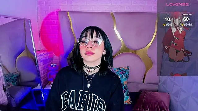 NaniiSisy's cam snapshot