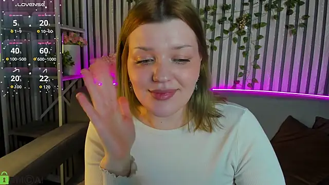 Michele_Greenn's cam snapshot