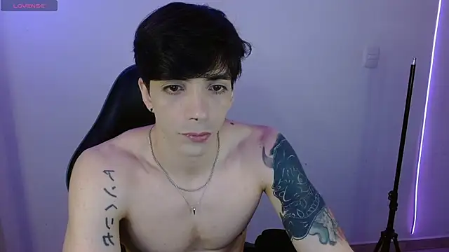 H3ll_B0I live sex cam