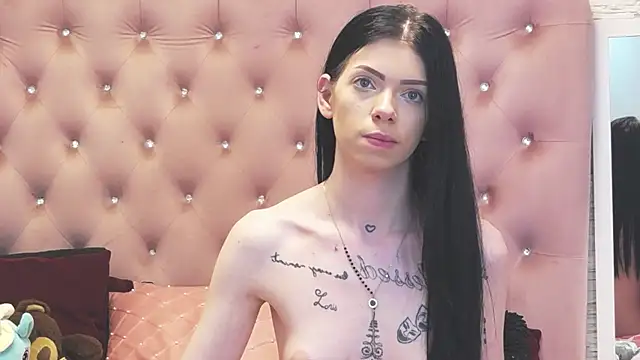 PeachyElla26's cam snapshot