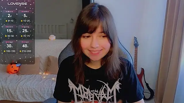 Lina_Brownie's cam snapshot