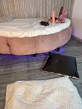 Saracooper__'s cam snapshot