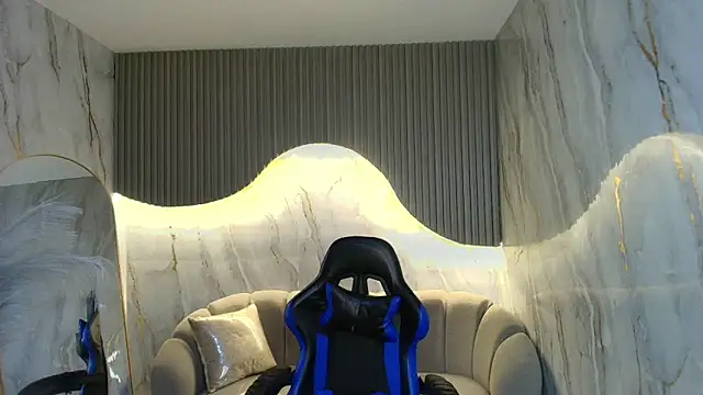 katalina_r_'s cam snapshot