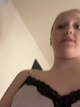 Marilynxo's cam snapshot