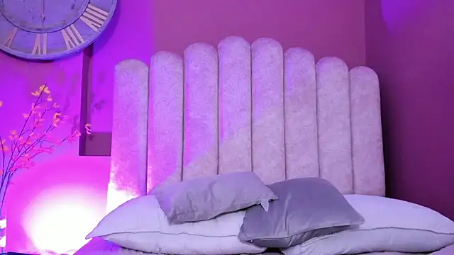 Scarlet-x's cam snapshot