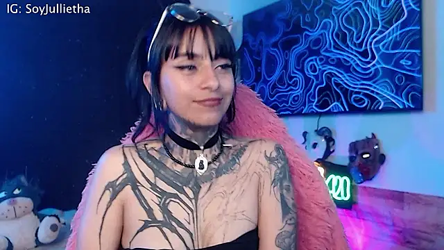 Julls420_ live sex cam