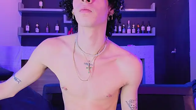 nova_salvatore live sex cam