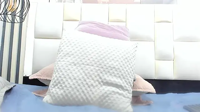 camila__herrera's cam snapshot