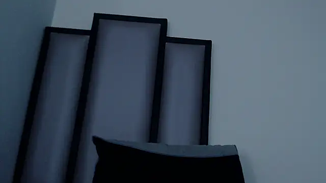 Lucy-23's cam snapshot