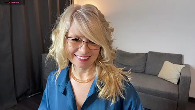 Milena_Whity's cam snapshot