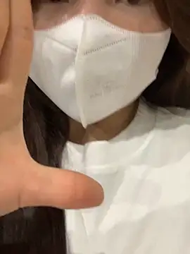 Rin-yiyi live sex cam